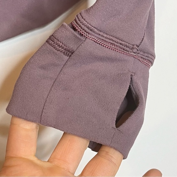 Lululemon Outrun the Elements 1/2 Zip Runnign Top Frosted Mulberry Size 2 - Picture 10 of 13